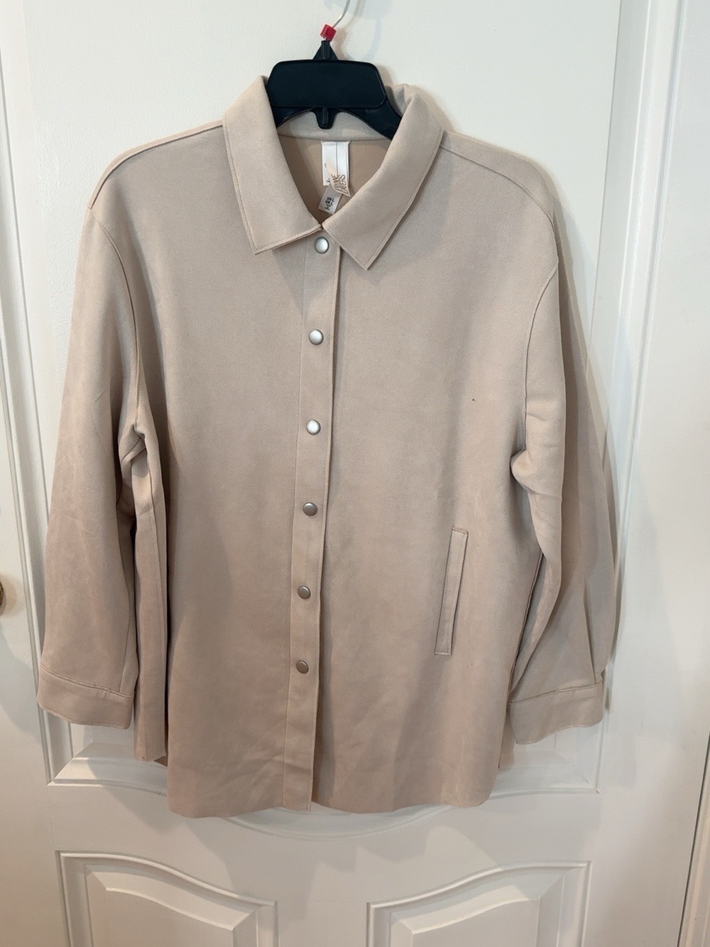MAYNINE LAYERS Beige Suede-Look Shacket Jacket Large Snap Front Pockets